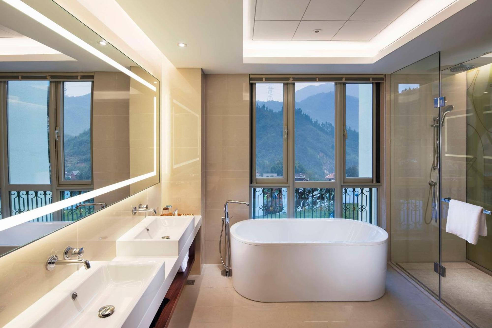 Hilton Garden Inn Hangzhou Lu'Niao Аньцзи Экстерьер фото